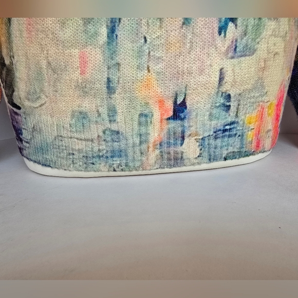 Women sweater edgy neckline blouse - Picture 3 of 9